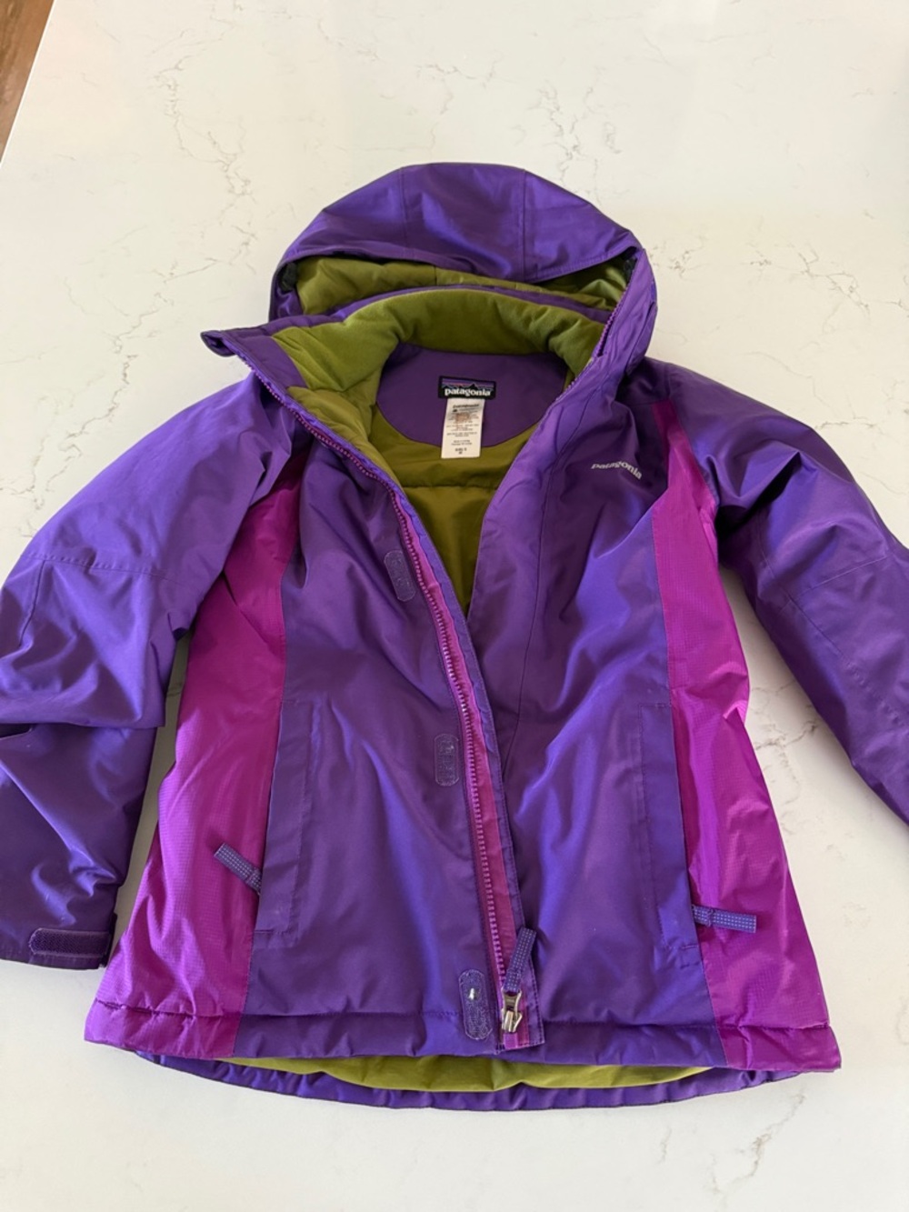 Patagonia Kids Purple and Magenta Hooded Ski Coat with Green Lining